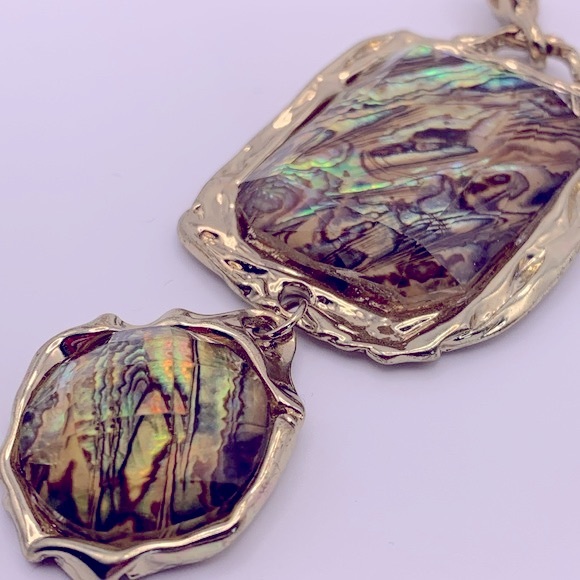 💝Vintage Brutalist Golden Costume Pendant - Picture 2 of 4